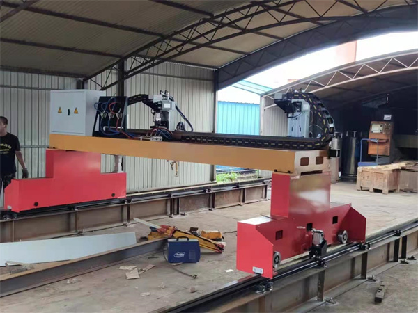 龍門(mén)數(shù)控等離子火焰切割機(jī)02