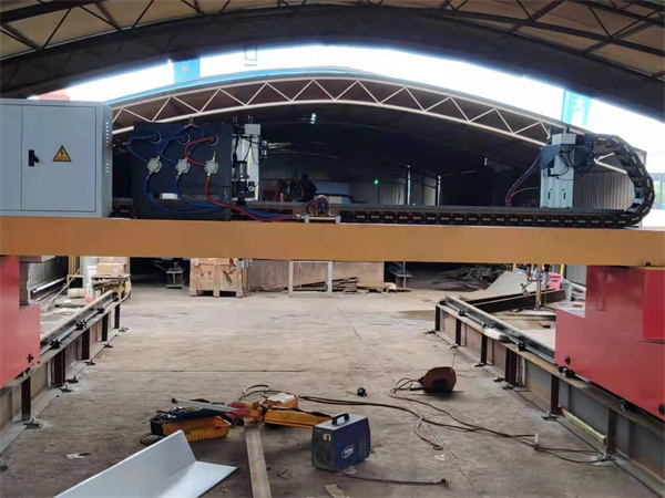 龍門(mén)數(shù)控等離子火焰切割機(jī)03